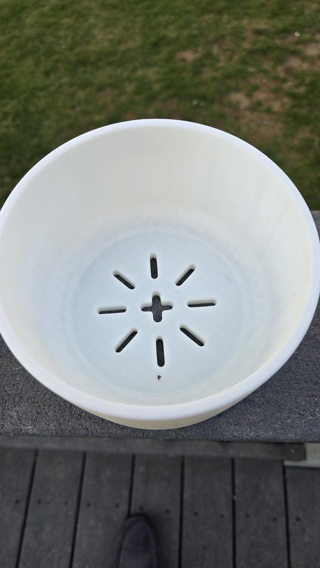 Happy "Melo" Planter with drainage