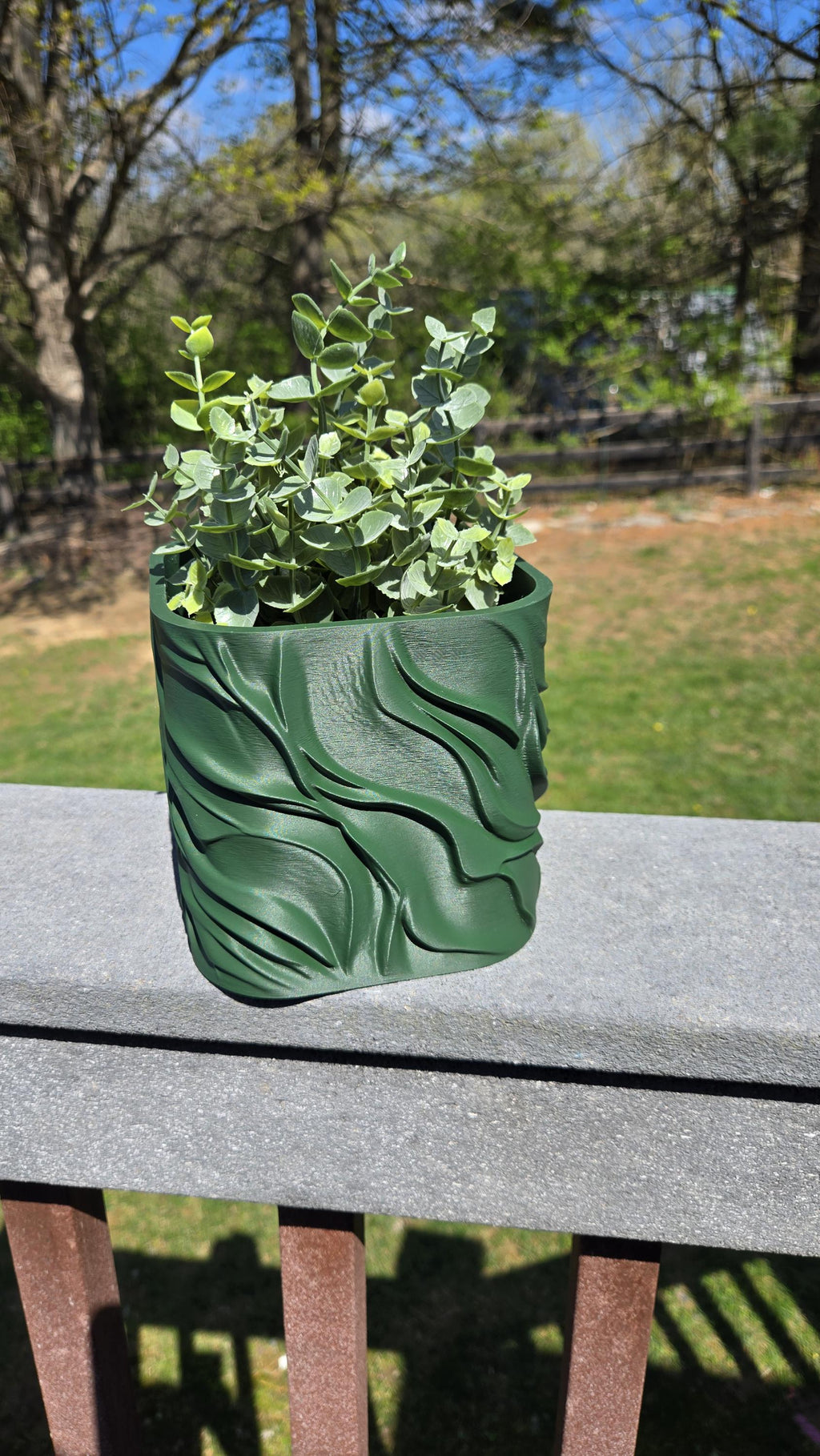 Zephyra Planter Pot
