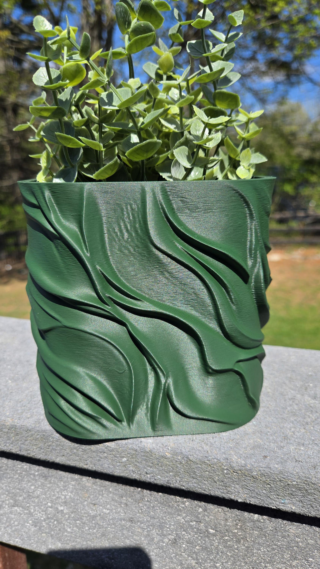 Zephyra Planter Pot