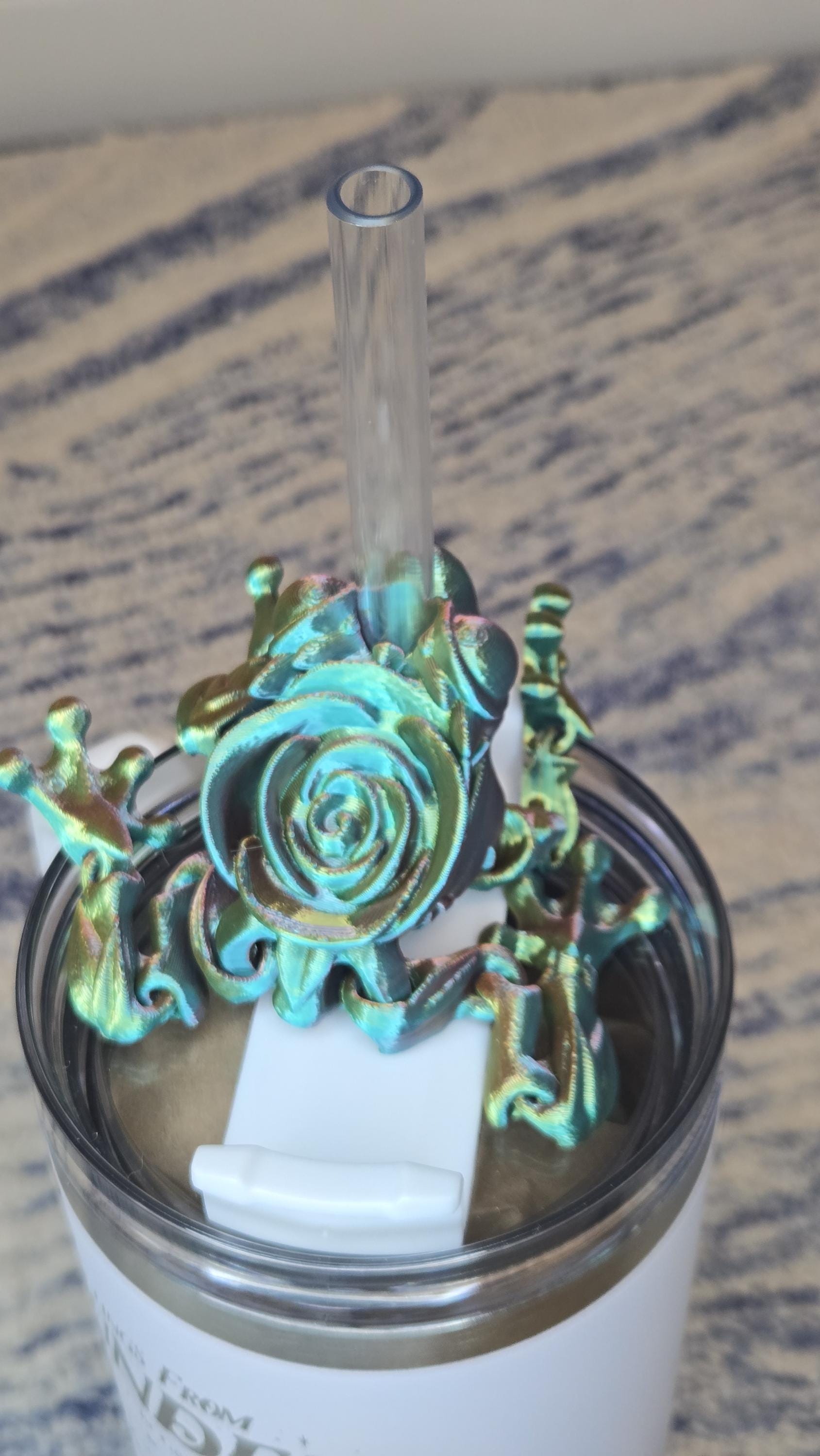 Tumbler straw charm - Rose Frog
